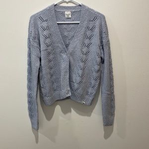 Abercrombie Kids light blue sweater size 15-16